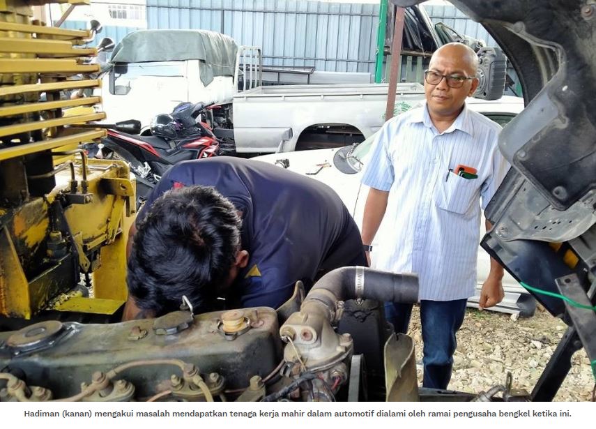 pekerja automotif mahir