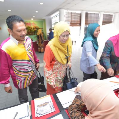 PERSIDANGAN MEJA BULAT BELIA_HAD UMUR BELIA_TRANSISI DAN PELAKSANAAN DI International Youth Center (IYC)