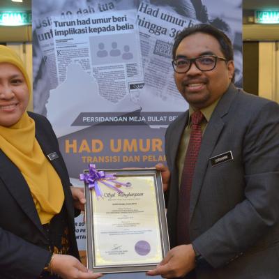 PERSIDANGAN MEJA BULAT BELIA_HAD UMUR BELIA_TRANSISI DAN PELAKSANAAN DI International Youth Center (IYC)