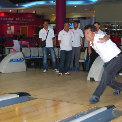 BOWLING BERSAMA MEDIA