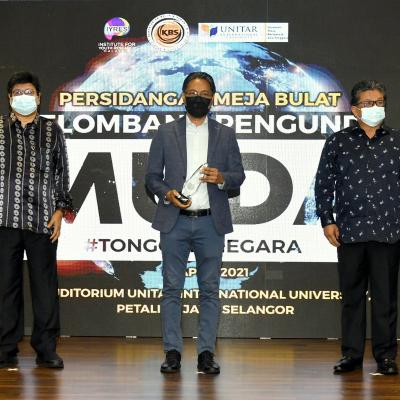 PERSIDANGAN MEJA BULAT SIRI 1/2021: GELOMBANG PENGUNDI MUDA - #TONGGAKNEGARA (KERJASAMA UNITAR)
