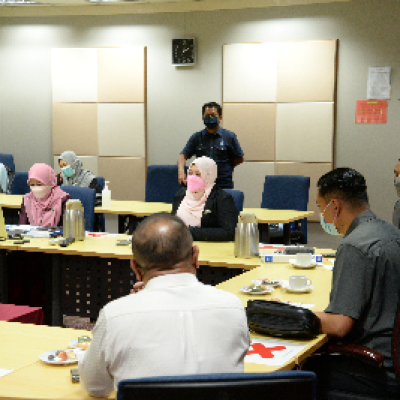 KUNJUNGAN HORMAT DARI KBSS KE IYRES