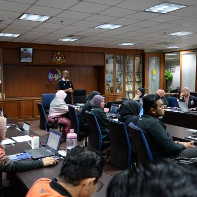 Taklimat Kewangan dan Perolehan IYRES bagi Tahun 2024